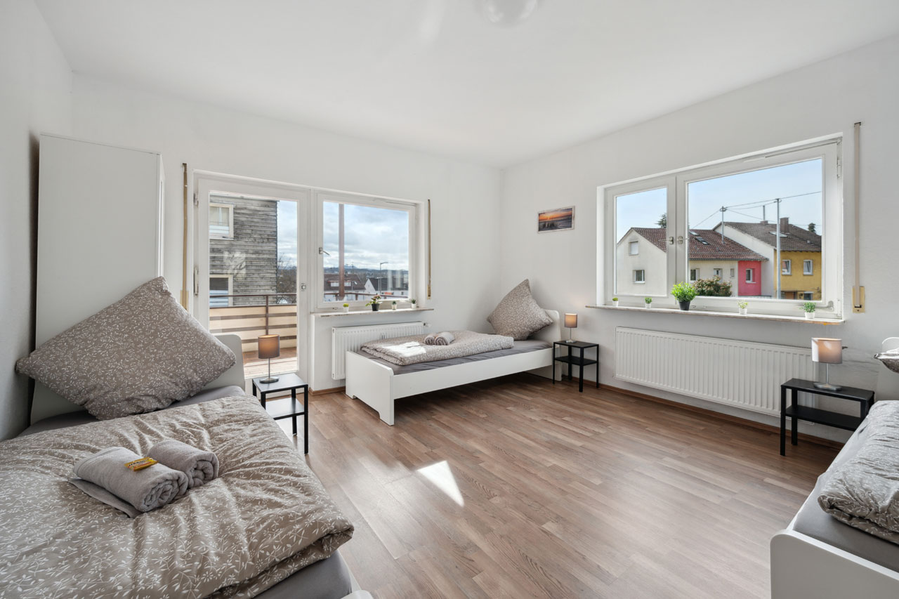 Köngen Apartment mit 3 Schlafzimmern ES03